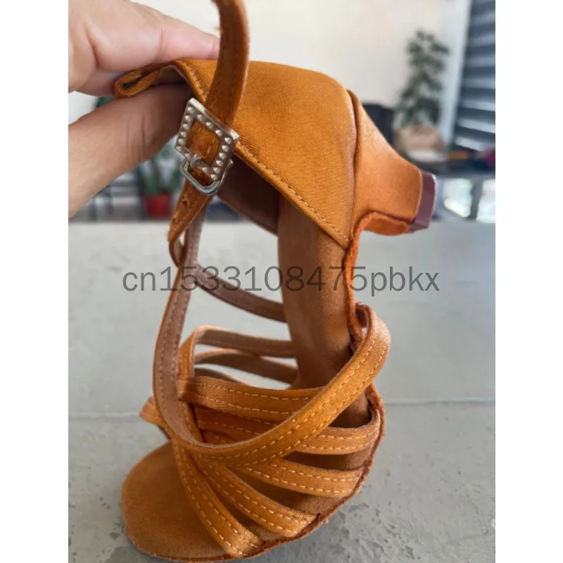 Sepatu Dansa Latin Satin Dewas - Men Shoes Kinds ulasan dan harga